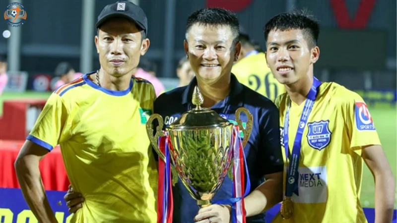 Văn Quyến hiện tại đang ổn định và cống hiến